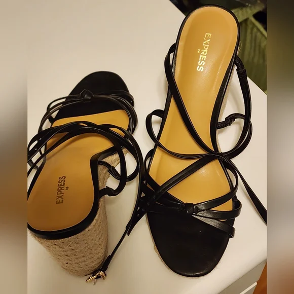 Women shoes - Picture 4 of 5